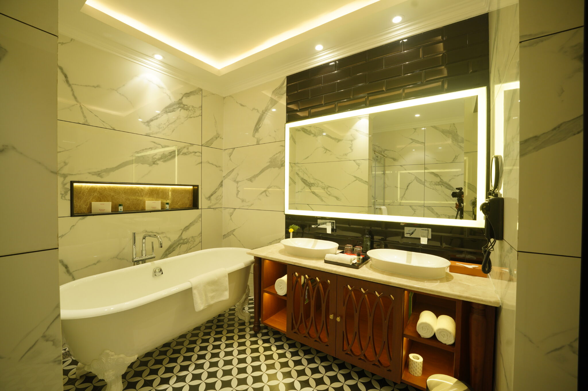 Anantara Bathroom